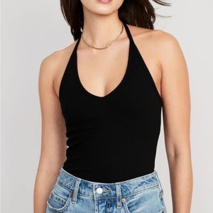Rib-knit V neck cropped halter top NWT